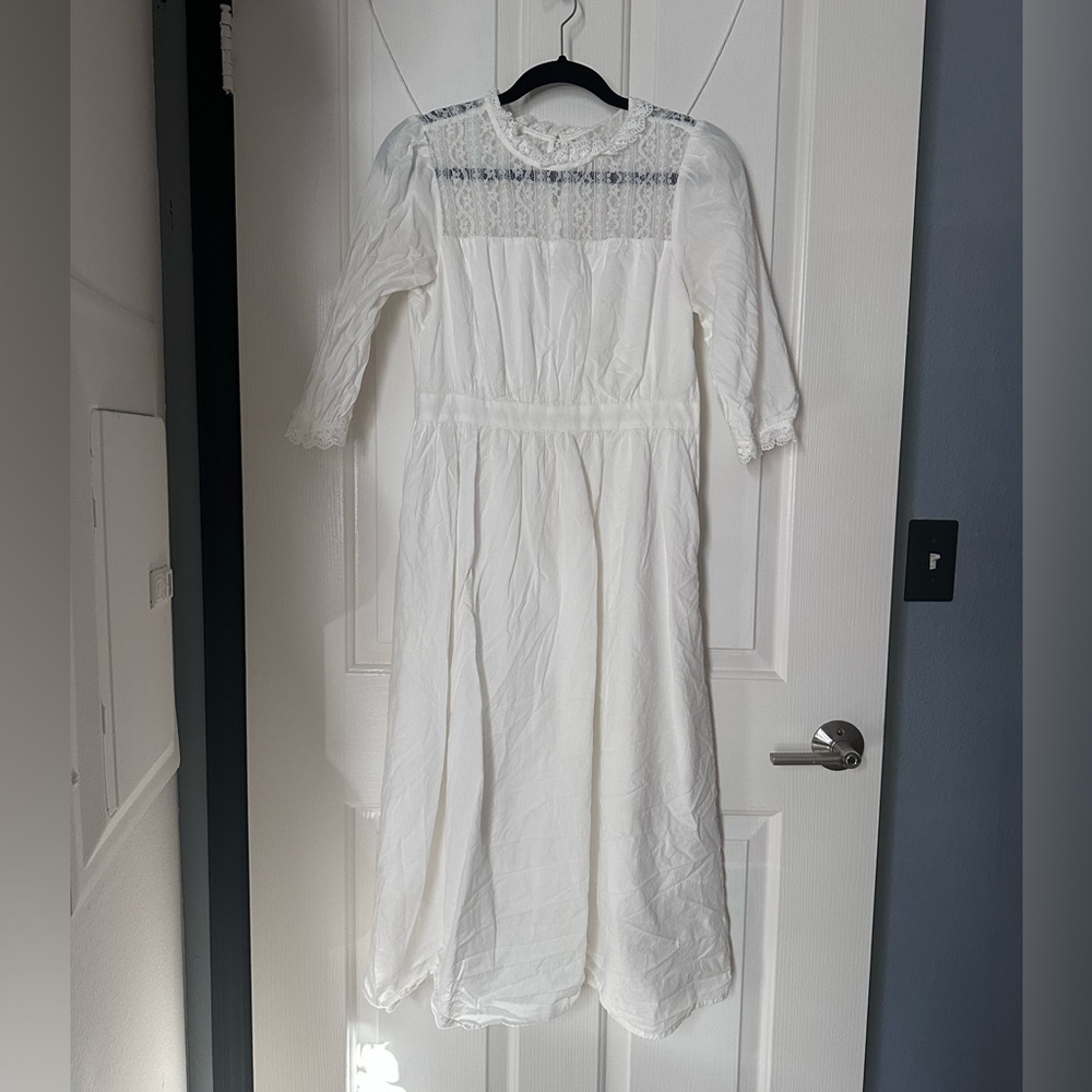 Elegant White Lace & Crochet Dress / Renn Faire Dress